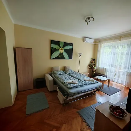 Apartamento Koroesi *