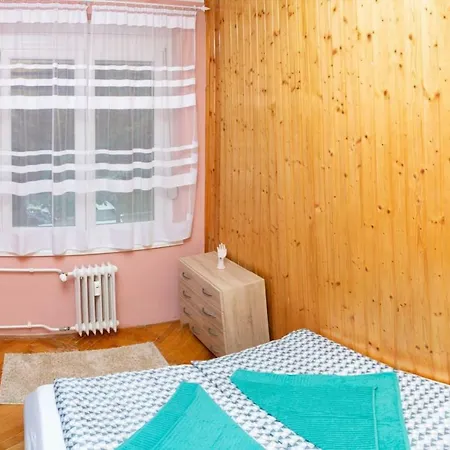 Koroesi Apartment