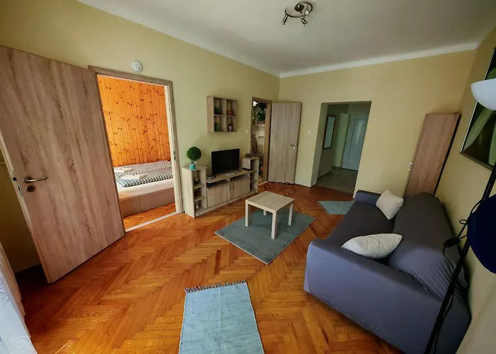 Kőrösi Apartman *